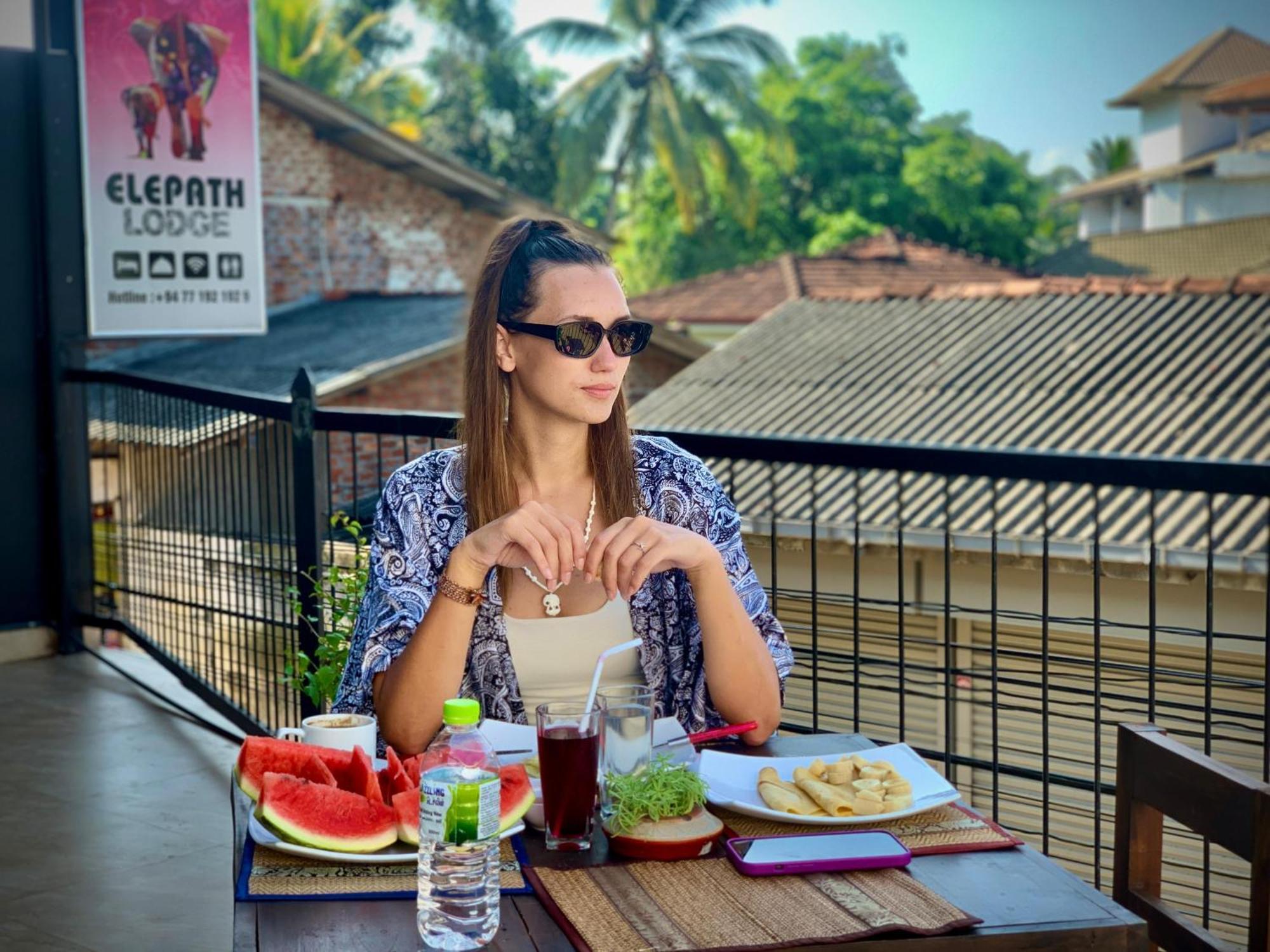 Elepath Lodge- Pinnawala Pinnawala  Luaran gambar