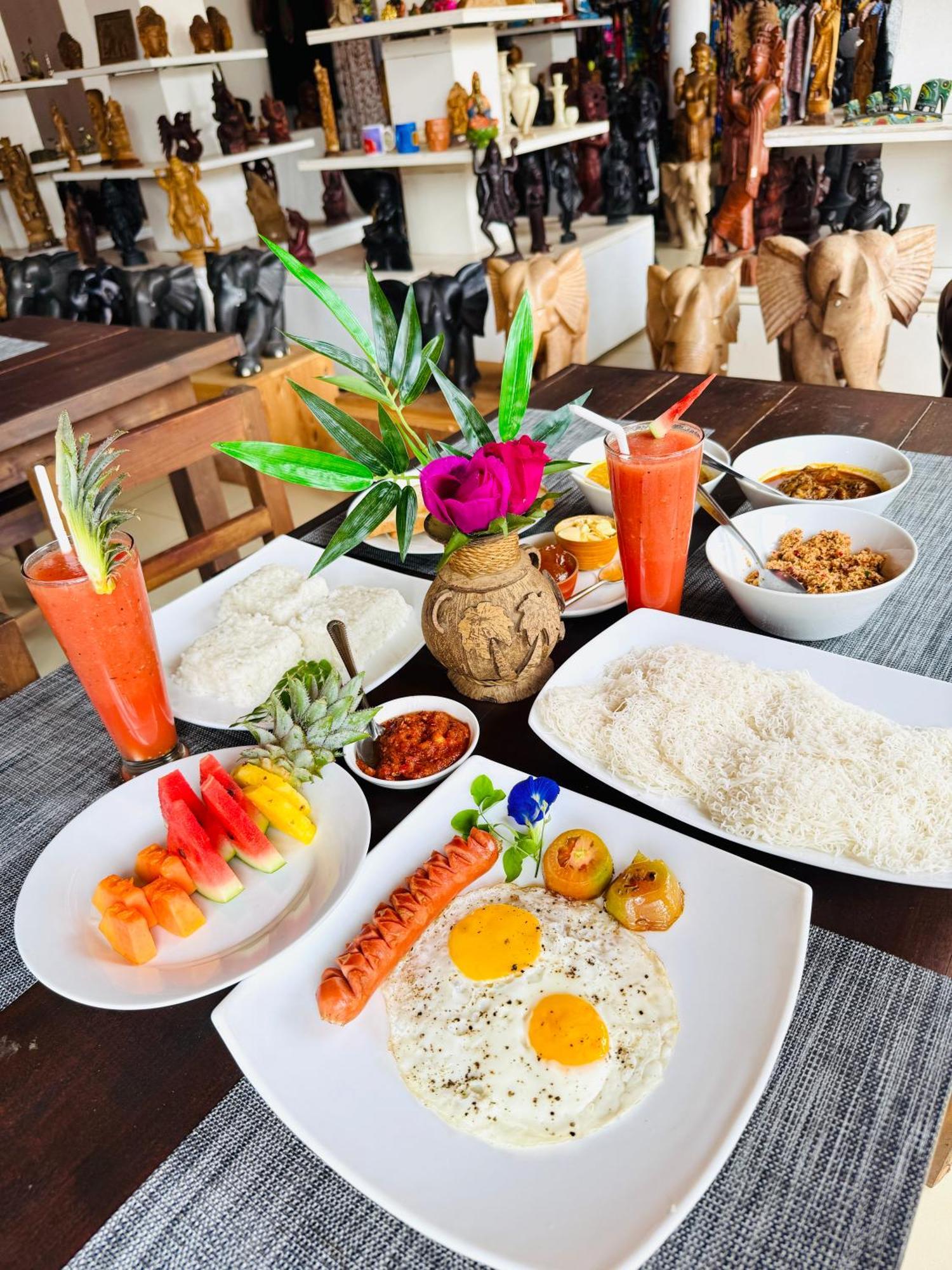 Elepath Lodge- Pinnawala Pinnawala  Luaran gambar